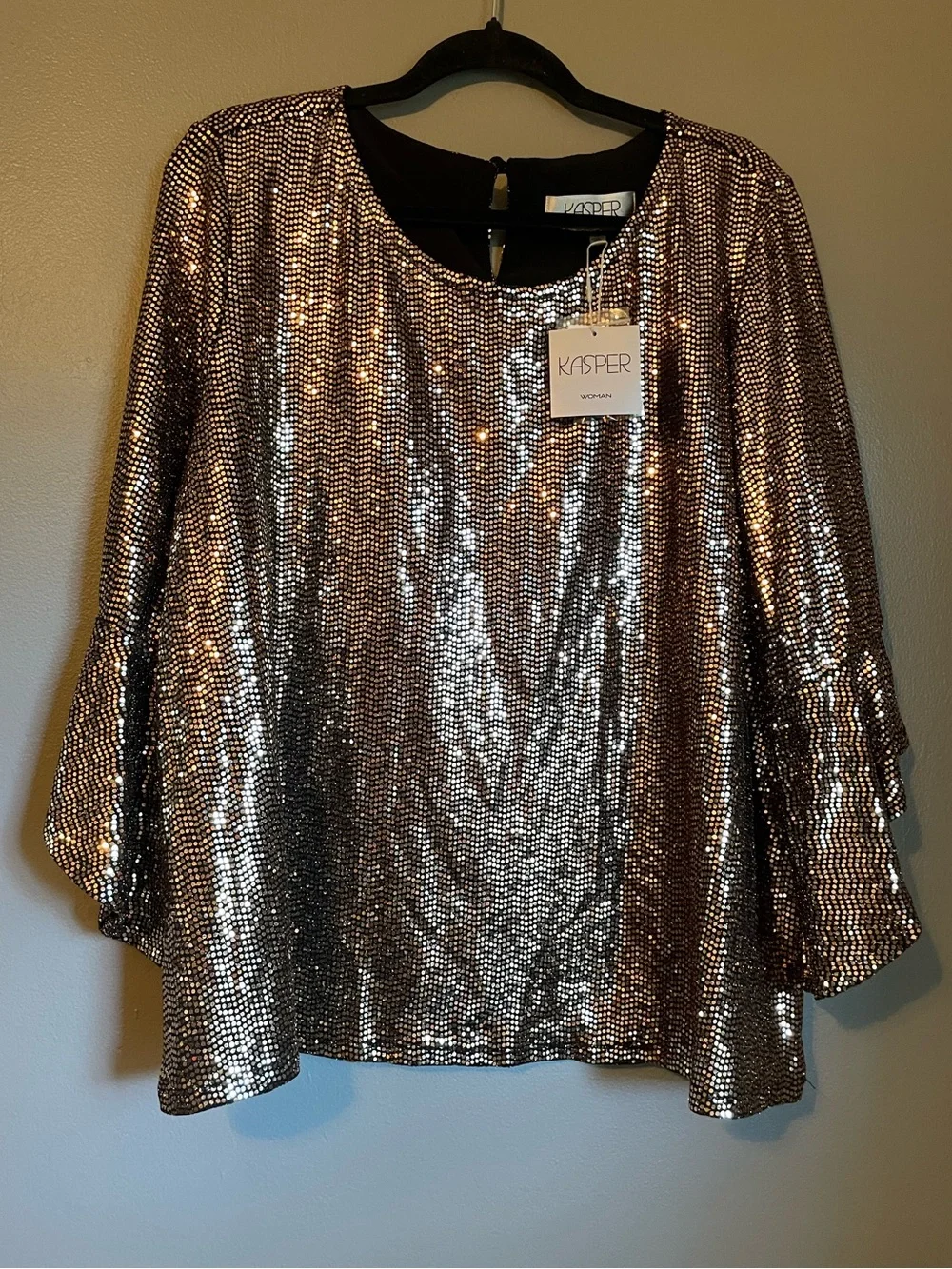 NWT Kasper Sz 2X Women’s Plus Size Mirror-Dot Metallic Bell-Sleeve Top Ret $89! - Picture 2 of 11
